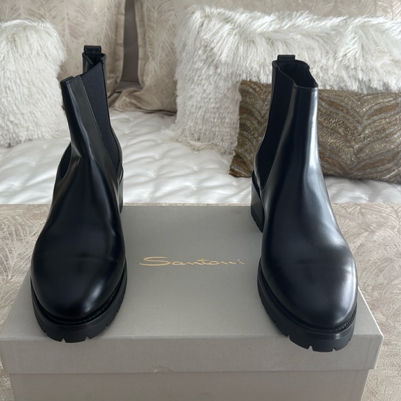 Boots by Santoni black with lug sole.  Chelsea boot - Picture 1 of 7